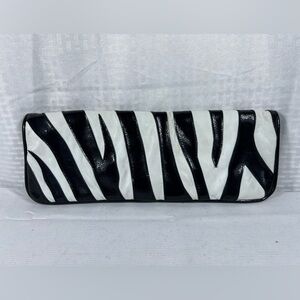 Betsey Johnson long zebra clutch in Guc